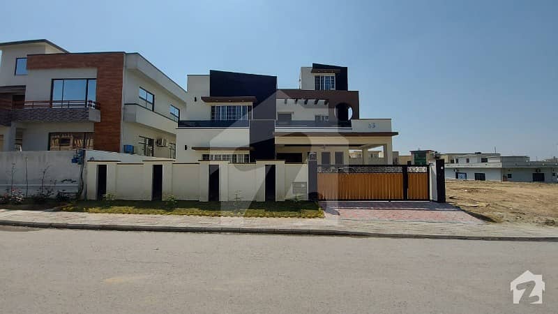 7 Bed 1 Kanal New House In Dha