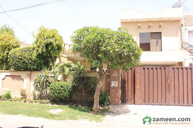 1 Kanal Self Constructed Bungalow For Sale Garden Town Lahore Garden