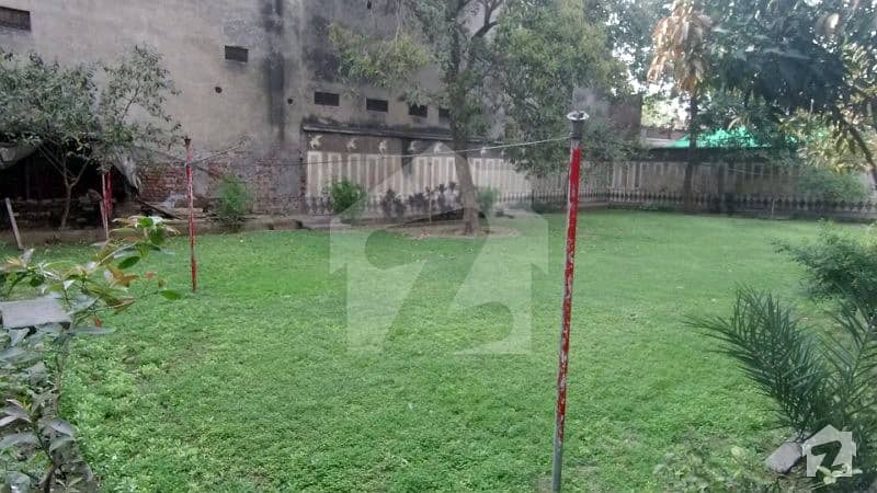 Such A Nice Located Corner Commercial Plot Is Available For Sale At Main Saddar Cantt Lahore