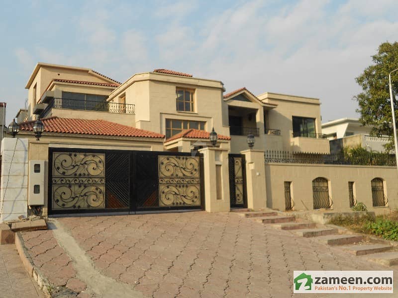 1066 Square Yard House For Sale In Sector F-7 Islamabad