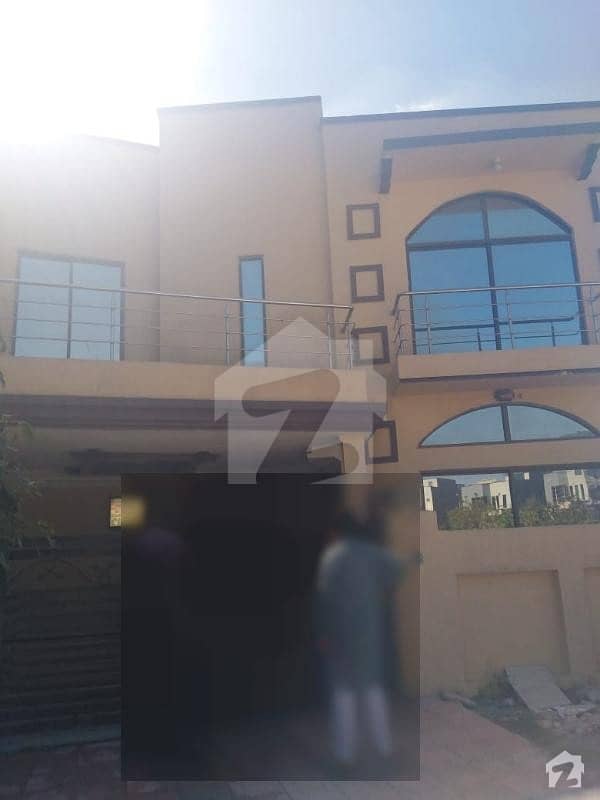 Rafi Block 8 Marla Double Storey House Available For Rent