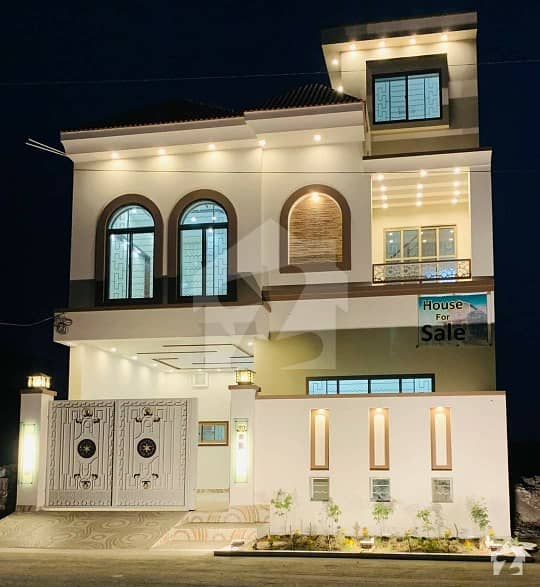 5 Marla 5 Bed House Available For Sale In Jeewan City Sahiwal