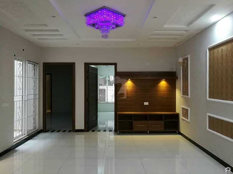 ملٹری اکاؤنٹس ہاؤسنگ سوسائٹی لاہور میں 5 کمروں کا 8 مرلہ مکان 1.45 کروڑ میں برائے فروخت۔