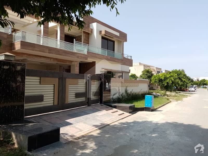 A Beautifully Built House At Good Location DC Colony Kabul Block, DC