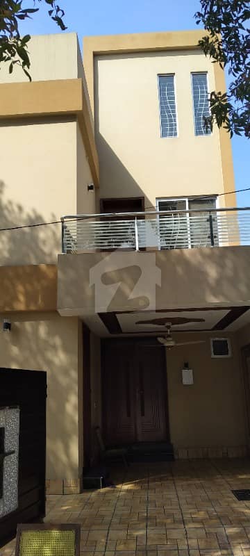 5 MARLA HOUSE FOR SALE IN TULIP BLOCK  SECTOR C BAHRIA TOWN LAHORE