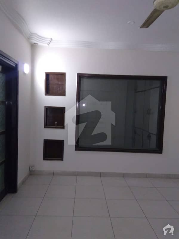 Cc84 3 Bed DD Flat Available On Main Jamshed Road