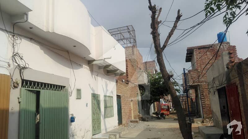 جڑانوالہ روڈ فیصل آباد میں 2 کمروں کا 5 مرلہ مکان 56 لاکھ میں برائے فروخت۔