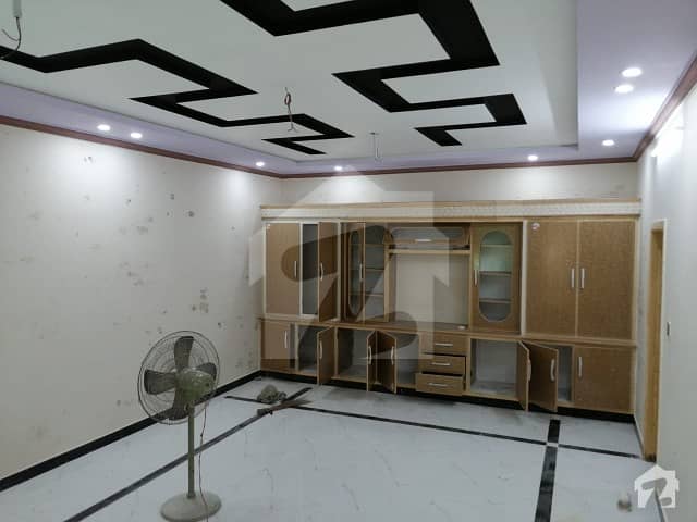 حیات آباد فیز 6 - ایف2 حیات آباد فیز 6 حیات آباد پشاور میں 9 کمروں کا 10 مرلہ مکان 4.5 کروڑ میں برائے فروخت۔
