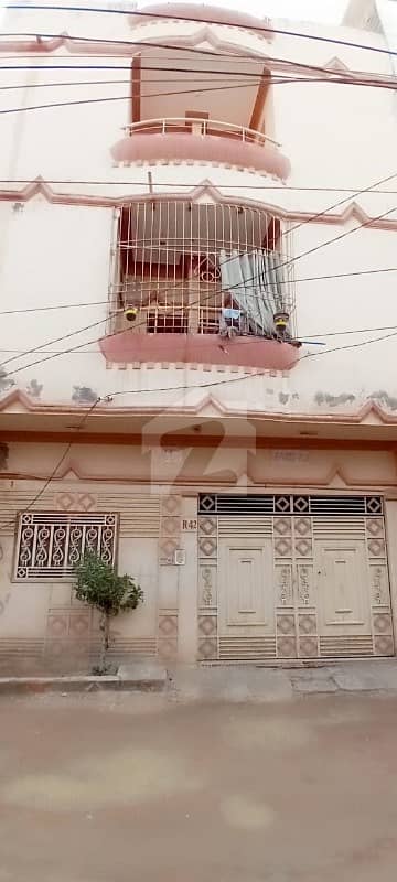 صفورا گوٹھ گلستانِ جوہر کراچی میں 7 کمروں کا 5 مرلہ مکان 1.3 کروڑ میں برائے فروخت۔