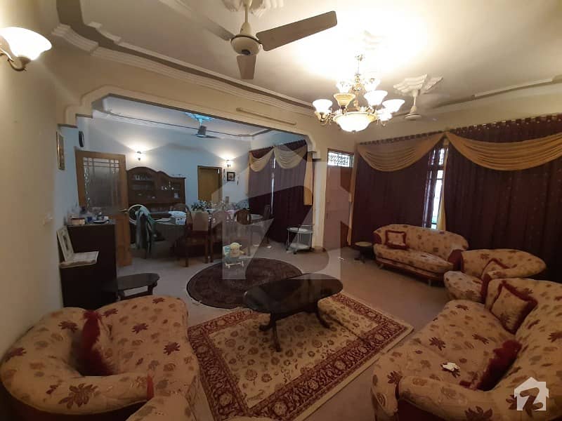 گلستانِِ جوہر ۔ بلاک 7 گلستانِ جوہر کراچی میں 6 کمروں کا 16 مرلہ مکان 4.5 کروڑ میں برائے فروخت۔ گلستانِِ جوہر ۔ بلاک 7 گلستانِ جوہر کراچی میں 6 کمروں کا 16 مرلہ مکان 4.5 کروڑ میں برائے فروخت۔