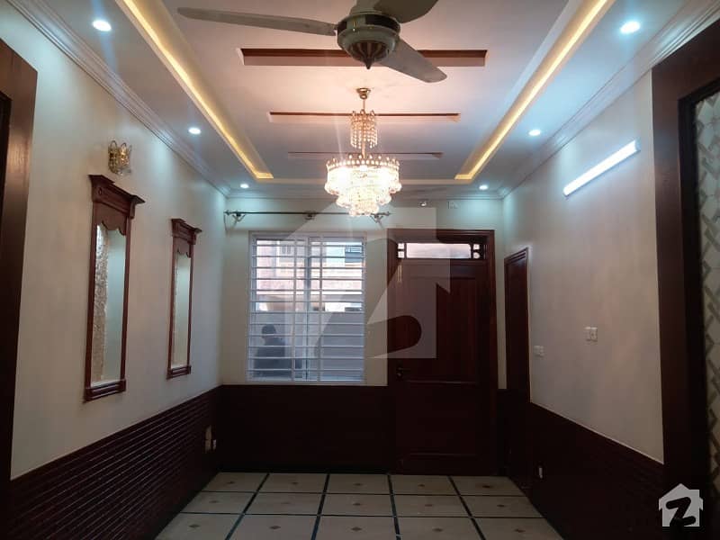 30x60 Neat N clean Ground Portion For Rent
