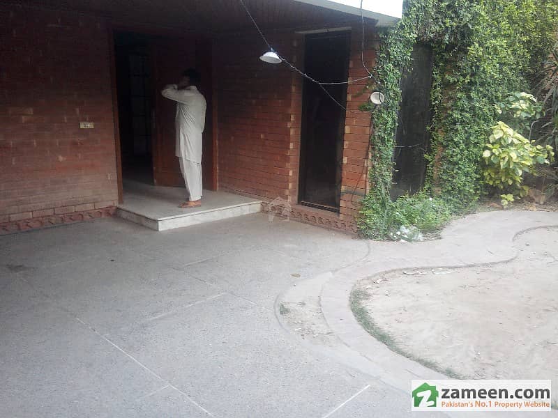 16 Marla House For Rent In Gor 1 Lahore - Best For Office Use