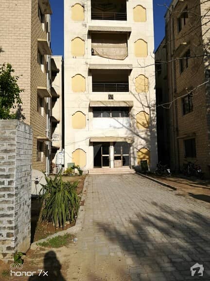 1800 Sq Ft Corner Flat Available For Sale In G-15/4 Islamabad