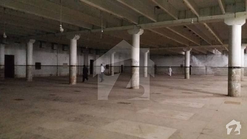 Factory Warehouse With 210000 Sq Ft Covered 200 Kva Electricity Connection For Sale