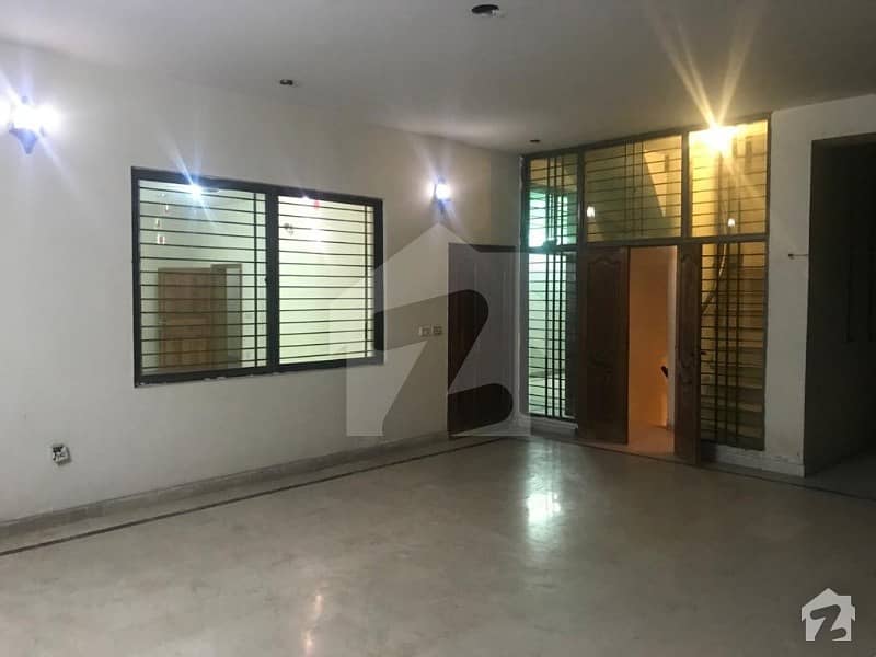 10 Marla 2 Bed Excellent Lower Portion In Wapda Town