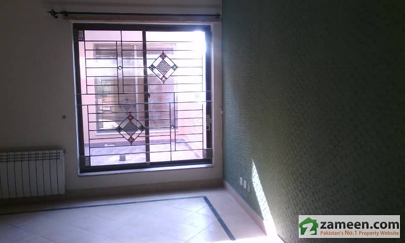 1 Kanal Upper Portion House For Rent In DHA Phase 5 - Block D Near Jalal Sons
