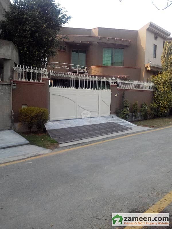 Near DHA, 10 Marla Solid Constructed Luxury House In Prime Location For Sale In 145 Lac