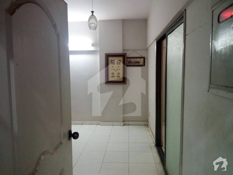 Flat For Rent In Tauheed Commercial