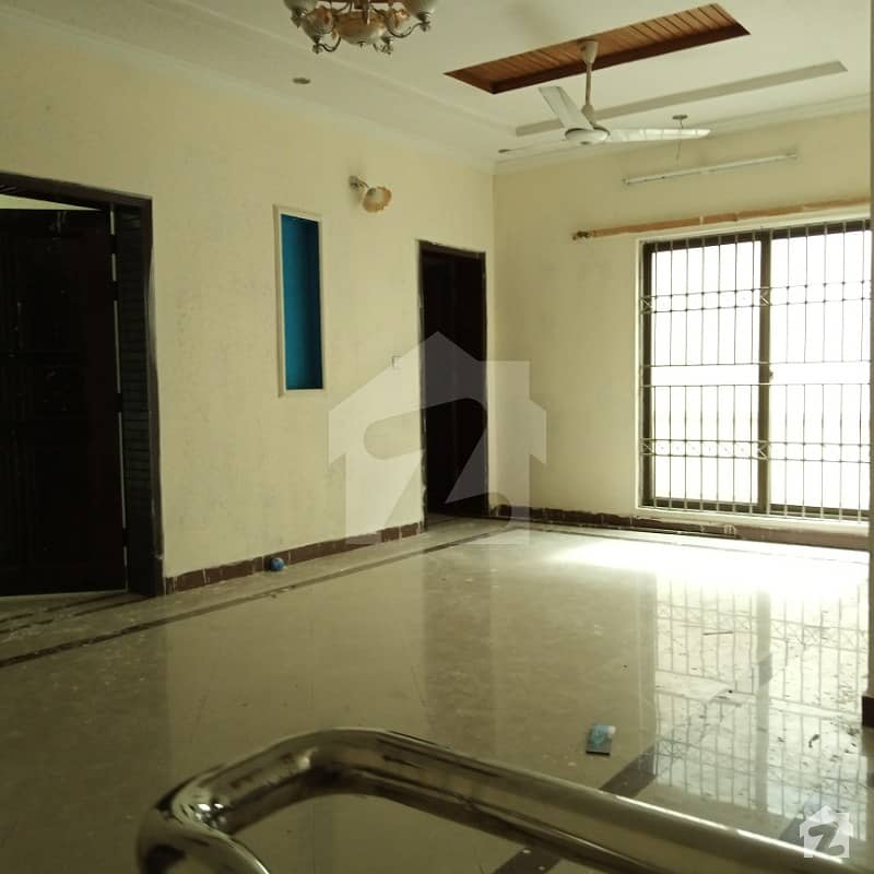 Bahria Town 10 Marla House For Rent