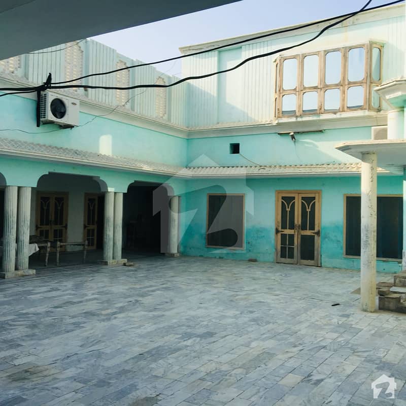 ادرز میانوالی میں 8 کمروں کا 17 مرلہ مکان 80 لاکھ میں برائے فروخت۔