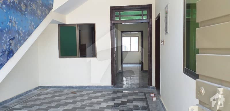 ارباب سبز علی خان ٹاؤن ایگزیکٹو لاجز ارباب سبز علی خان ٹاؤن ورسک روڈ پشاور میں 3 کمروں کا 5 مرلہ زیریں پورشن 27 ہزار میں کرایہ پر دستیاب ہے۔
