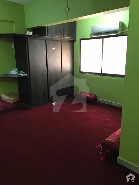 2 Bed  3rd Floor Flat For Rent