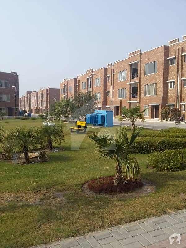 بحریہ ایجوکیشن اینڈ میڈیکل سٹی لاہور میں 2 کمروں کا 5 مرلہ فلیٹ 18 لاکھ میں برائے فروخت۔