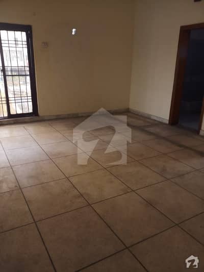 10 Marla Lower Portion For Rent In Model Town 10 Marla Lower Portion For Rent In Model Town