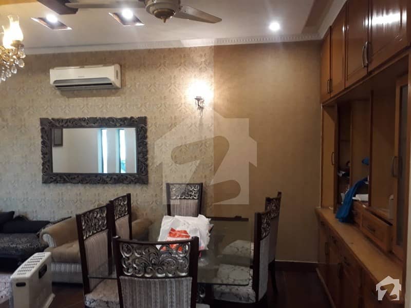 ڈی ایچ اے فیز 5 - بلاک ڈی فیز 5 ڈیفنس (ڈی ایچ اے) لاہور میں 3 کمروں کا 5 مرلہ مکان 60 ہزار میں کرایہ پر دستیاب ہے۔