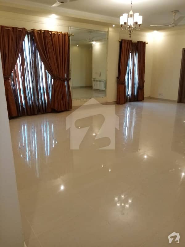 Three Bedrooms Non Furnished Flat Available On Rent In Bahria Town Rawalpindi