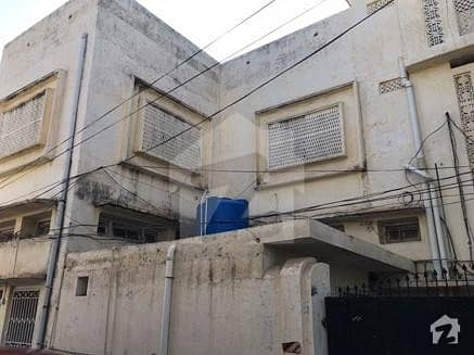 ٹینچ بھٹہ راولپنڈی میں 9 کمروں کا 10 مرلہ مکان 1.75 کروڑ میں برائے فروخت۔