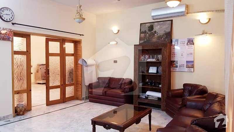 Commercial Space Available For Rent Commercial Space Available For Rent