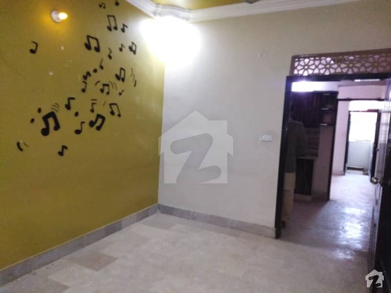 محمود آباد کراچی میں 2 کمروں کا 2 مرلہ فلیٹ 17 ہزار میں کرایہ پر دستیاب ہے۔