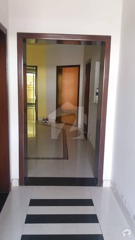 10 Marla Lower Portion For Rent In Wapda Town