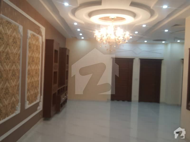 10 Marla Beautiful House For Sale In PIA Scheme