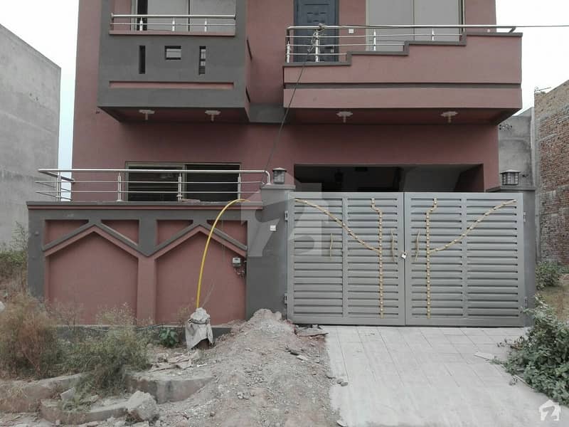 Upper Portion Available For Rent Upper Portion Available For Rent