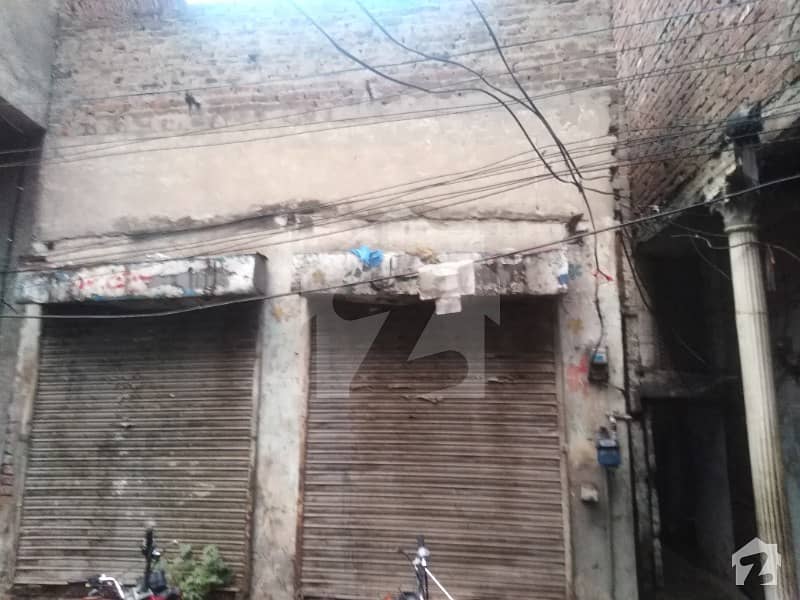مزنگ لاہور میں 2 کمروں کا 9 مرلہ مکان 3.5 کروڑ میں برائے فروخت۔