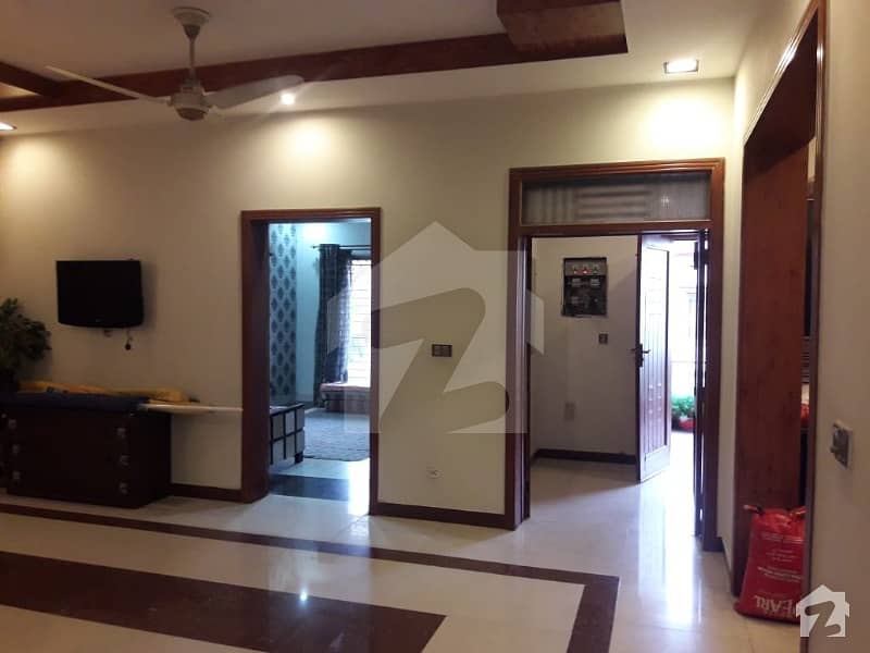 ائیر لائن ہاؤسنگ سوسائٹی لاہور میں 4 کمروں کا 10 مرلہ مکان 2.05 کروڑ میں برائے فروخت۔