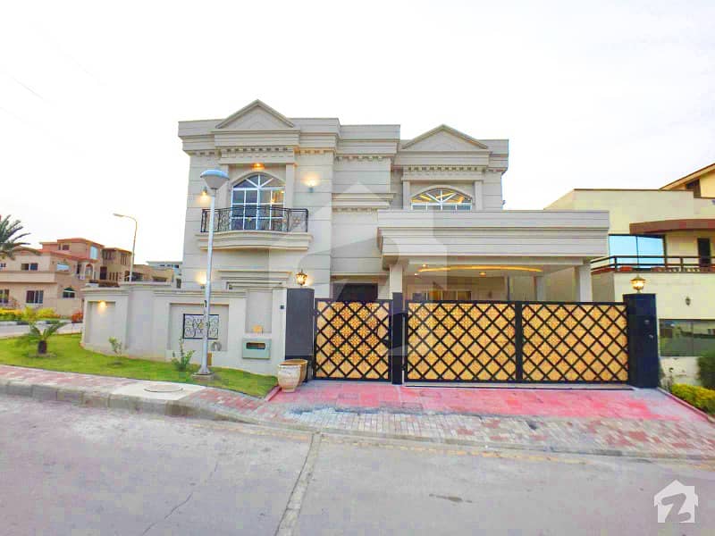 One Kanal Aesthetic Design Corner House With Basement Up For Sale