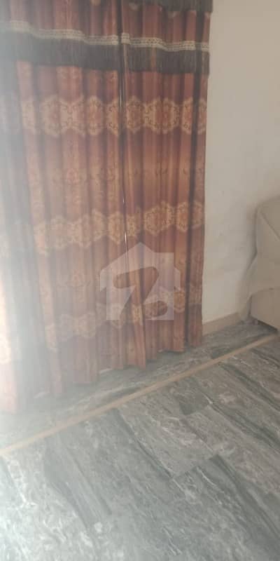 شیراز ٹاؤن لاہور میں 5 کمروں کا 3 مرلہ مکان 62 لاکھ میں برائے فروخت۔