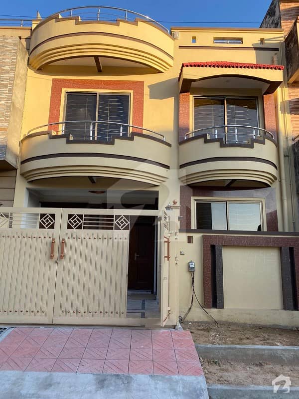 Beautiful 25x40 House Double Storey Owner Built For Sale In G13