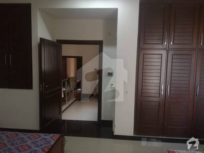 ایڈن ویلی فیصل آباد میں 3 کمروں کا 2 مرلہ مکان 68 لاکھ میں برائے فروخت۔