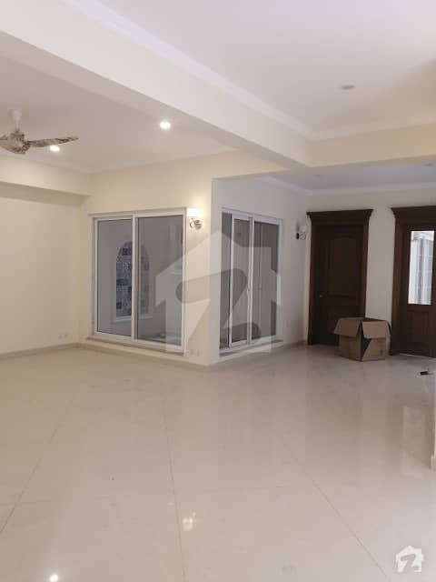 Brand New Luxury Upper Portion Is Available for Rent Brand New Luxury Upper Portion Is Available for Rent