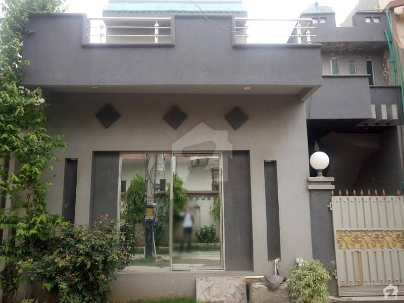 لاہور میڈیکل ہاؤسنگ سوسائٹی لاہور میں 3 کمروں کا 7 مرلہ مکان 1.1 کروڑ میں برائے فروخت۔
