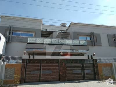 14 Marla Double Storey New Luxury House For Rent 14 Marla Double Storey New Luxury House For Rent