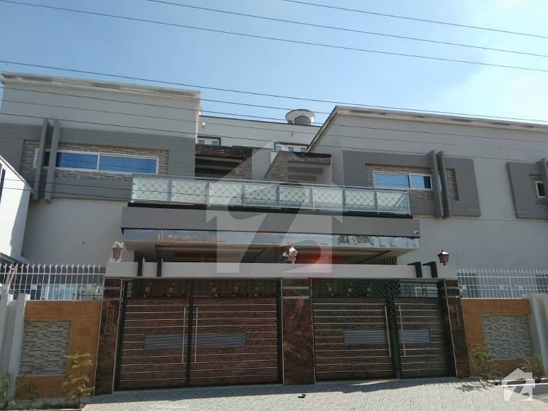 14 Marla Double Storey New Luxury House For Rent