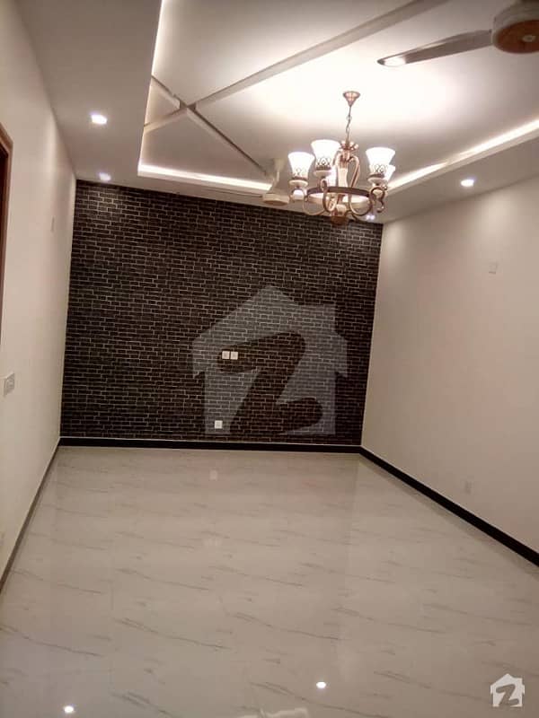 فیصل مارگلہ سٹی بی ۔ 17 اسلام آباد میں 3 کمروں کا 5 مرلہ مکان 1.55 کروڑ میں برائے فروخت۔