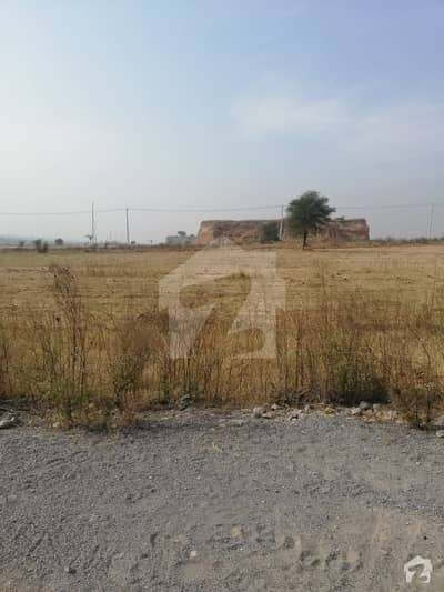Beautiful Newly Acquired Plot For Sale With Most Elegant And Beautiful Location Beautiful Newly Acquired Plot For Sale With Most Elegant And Beautiful Location