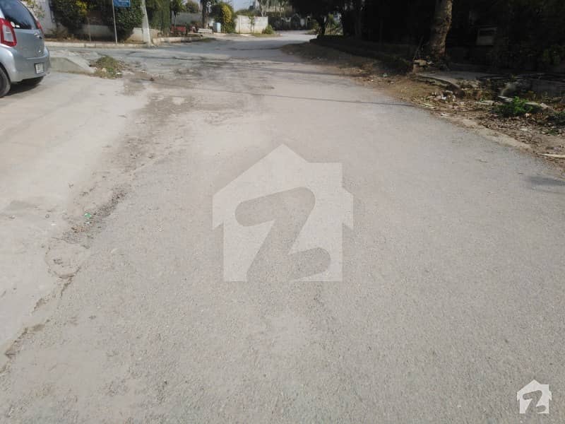 1 Kanal (500 Gazz) Plot Level Plot Margalla Face FECHS For Sale