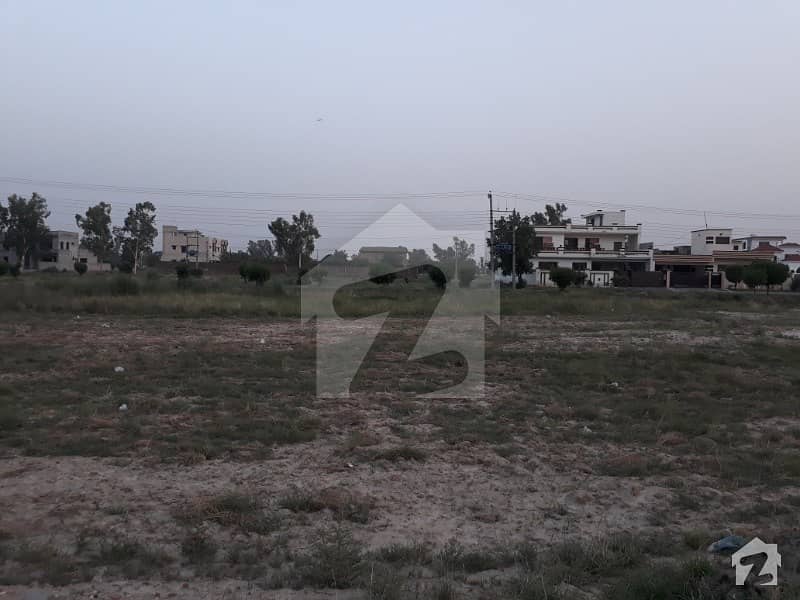 28 Marla Plot For Sale In Mehran Block At 55 Lac Demand